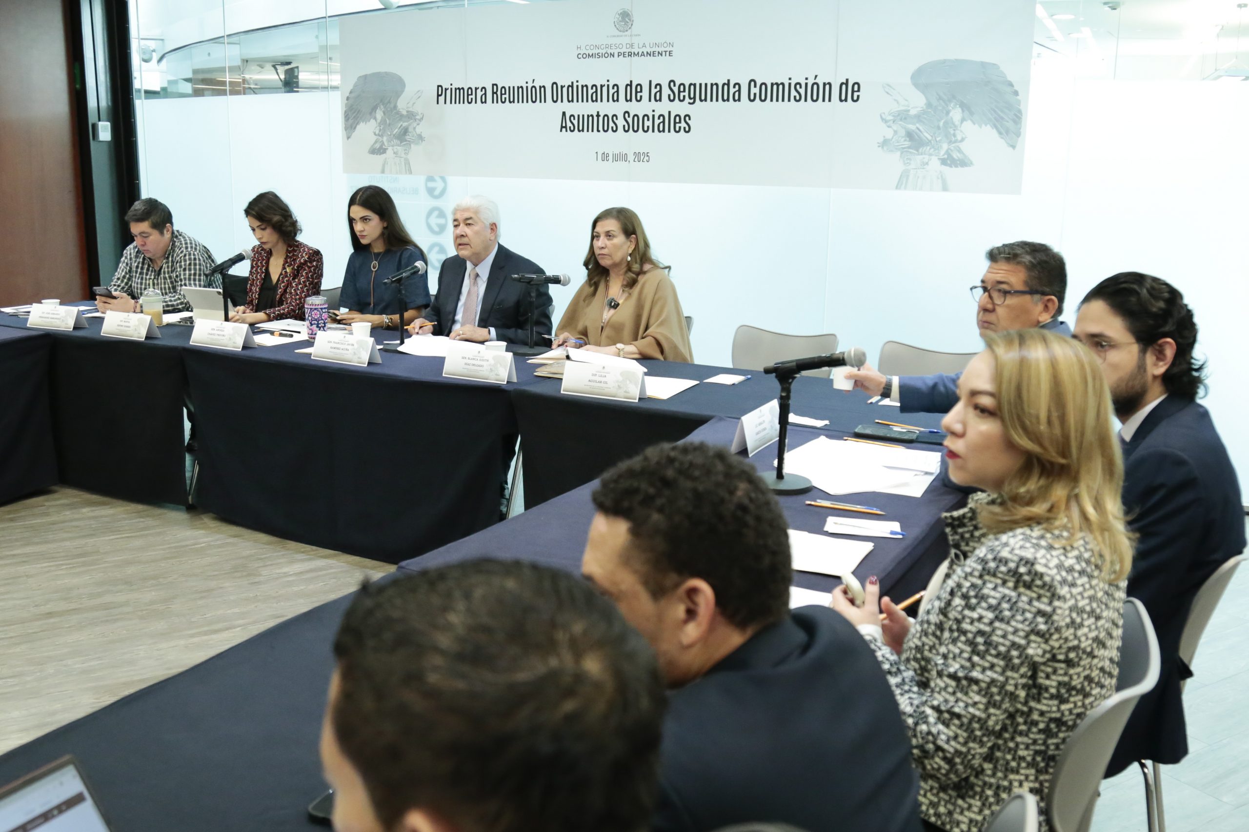 Senado impulsa hábitos de sueño saludable para prevenir enfermedades