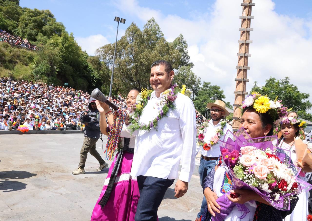 Gobierno de Puebla celebra 60 años del Huey Atlixcáyotl en Atlixco