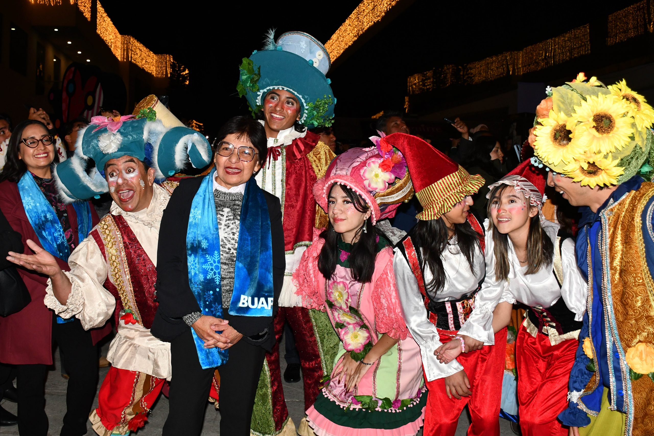 Encendido de Árbol de Navidad en CCU reúne a familias poblanas