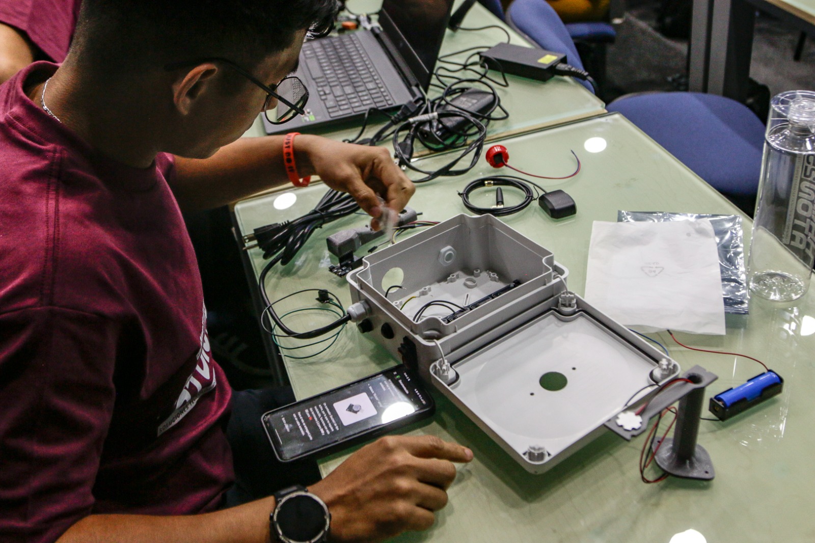 Hackatón 2025 impulsa talento joven y soluciones urbanas