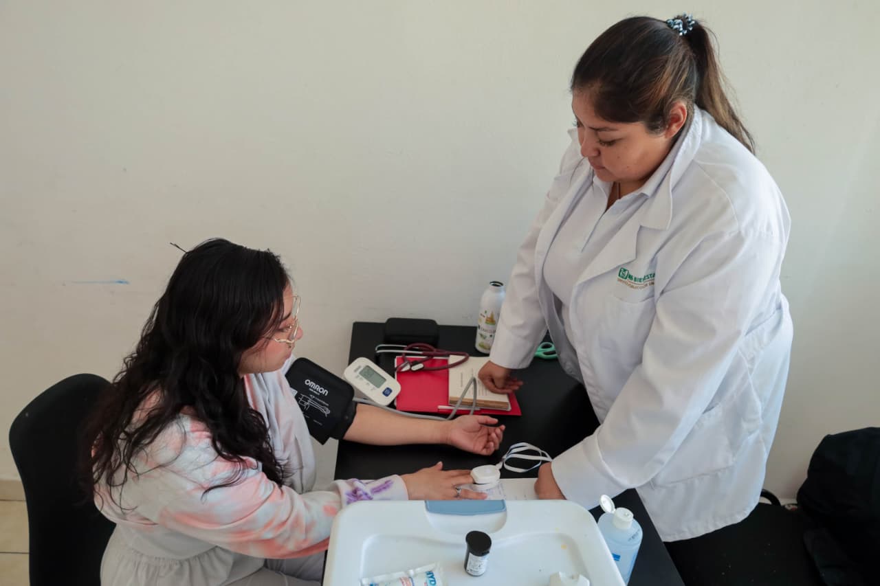 Juventud sin filtros acerca servicios de salud a Romero Vargas